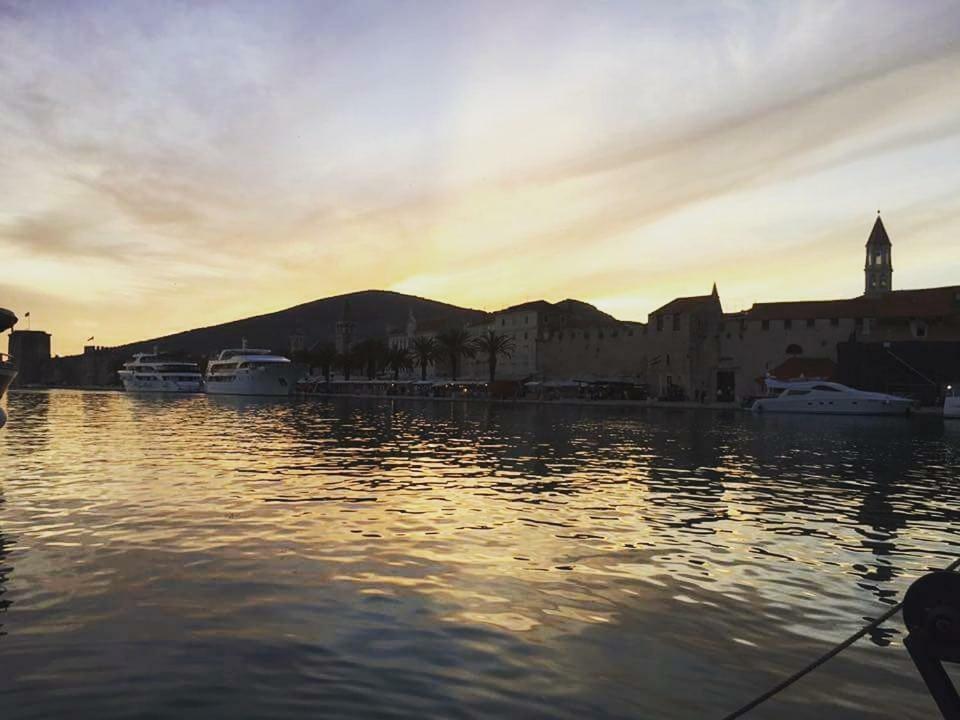 Apartman Tamara Trogir Exterior foto